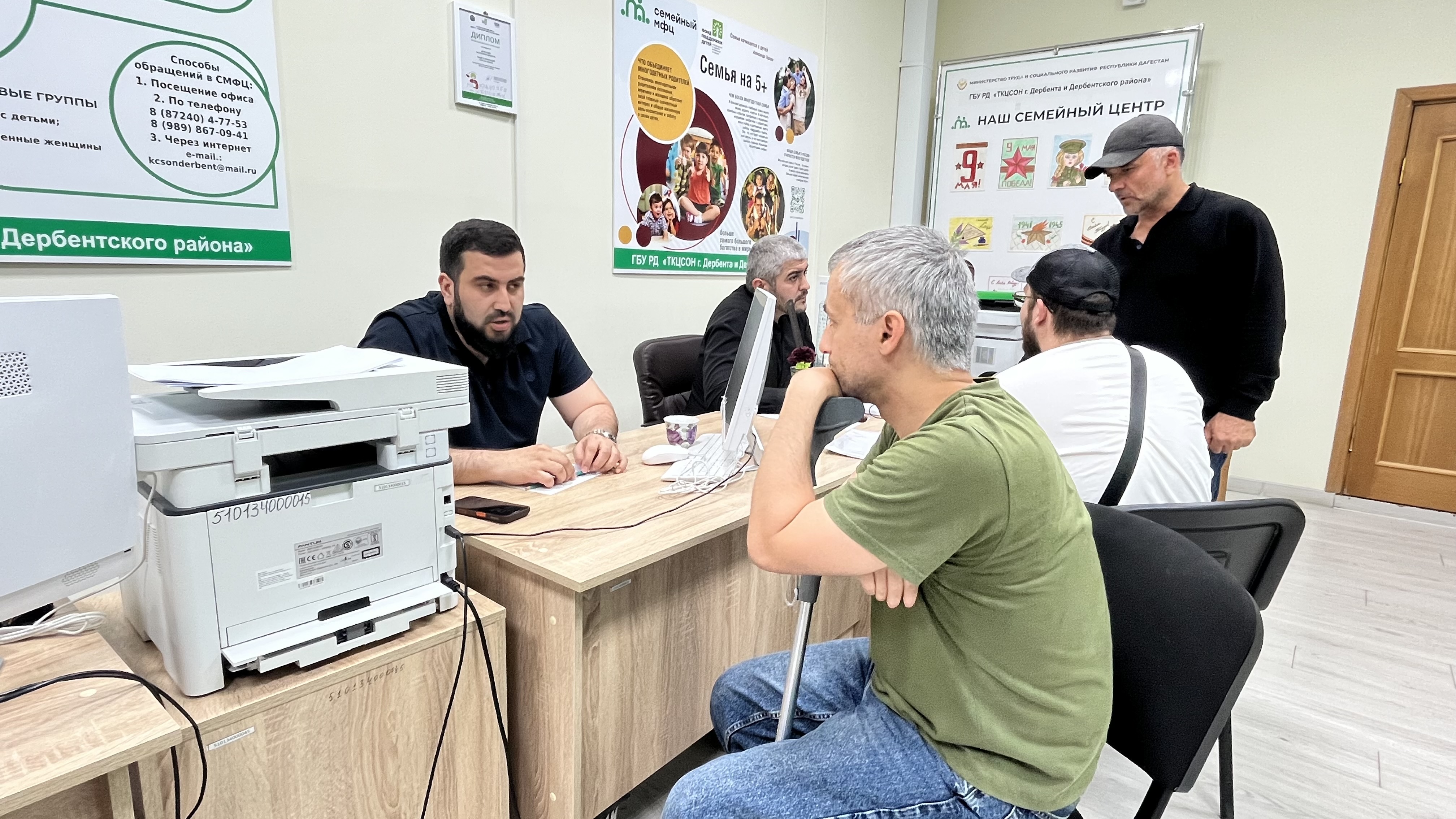 День правовой помощи семьям участников СВО прошёл в Семейном МФЦ Дербента